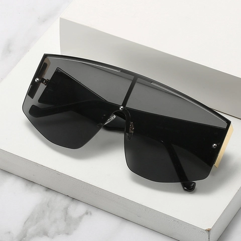 Oversized Shield Sunglasses UV400 Protection One Piece Flat Top Retro Fashion Eyewear For Women And Men PC Metal