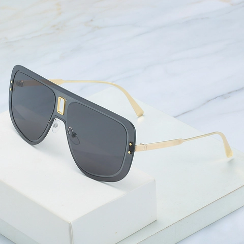 Oversized Shield Sunglasses Fashion Metal Frame UV400 Protection One Piece Flat Top Trendy Eyewear For Women Men