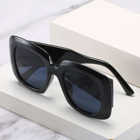 Quadratische Sonnenbrille Für Damen Übergroße Retro PC Rahmen AC Gläser UV400 Schutz Trendige Mode Brillen