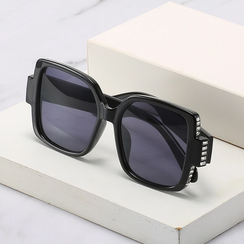 Fashion Oversized Square Sunglasses For Women With Rhinestone PC Frame UV400 Protection Vintage Crystal Luxury Shades