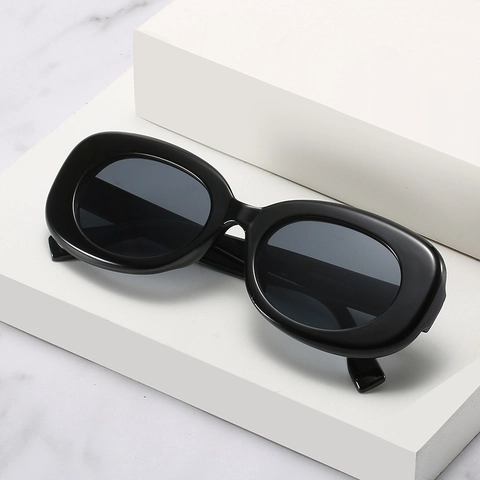 Retro Oval Sonnenbrille Damen UV400 Schutz PC Rahmen AC Gläser Vintage Dicke Fassung Mode Outdoor Shades