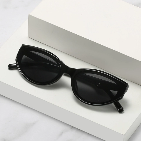 Lunettes De Soleil Œil De Chat Vintage Avec Monture PC Protection UV400 Mode Y2K Lunettes Rétro Pour Femmes