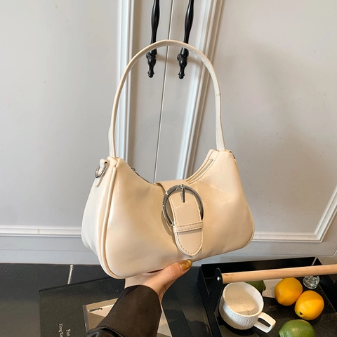 Bolso De Axila De Cuero PU Brillante Para Mujer Bolso Hobo Color Sólido Con Hebilla Metálica Y Bandolera