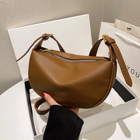 Sac Bandoulière Croissant Femmes Cuir PU Grain Litchi Sac À Épaule Demi Lune Sangle Réglable Minimaliste Urbain
