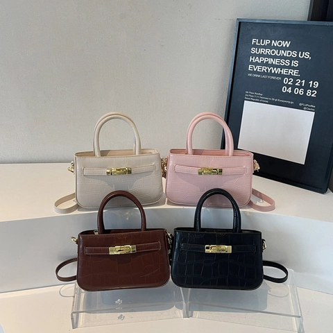 Women Crossbody Handbags Crocodile Embossed PU Leather Square Shoulder Bag With Gold Lock Top Handle Elegant