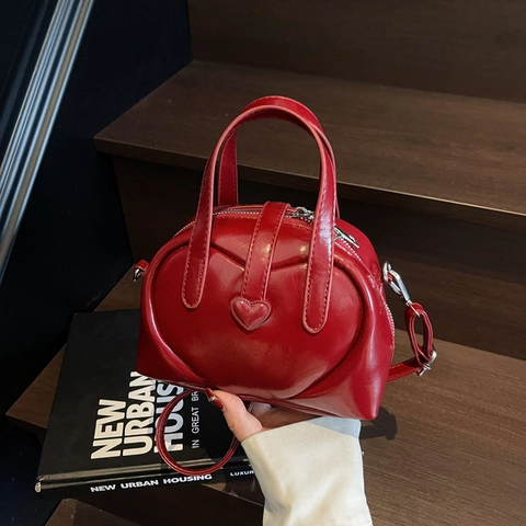 Women Heart Shaped PU Leather Handbag Glossy Top Handle Crossbody Bag With Detachable Strap Fashion Shell Shape Solid Color