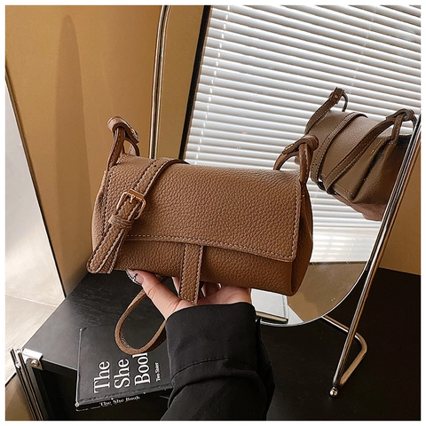 Sac Bandoulière En Simili Cuir Grainé Avec Surpiqûres Contrastées Sac À Rabat Rétro Minimaliste Pour Femmes