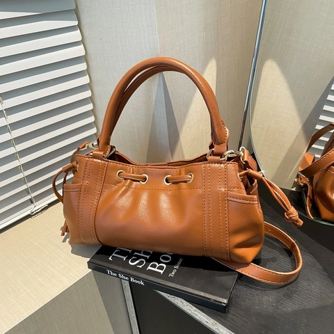 Bolso De Mano De Cuero PU Fruncido Mujeres Moda Simple Bolso De Hombro Con Herrajes Dorados