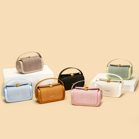 Borsa Tracolla Donna Pelle PU Trama Spina Pesce Chiusura Conchiglia Metallo Pattina Elegante Borsa Spalla Piccola