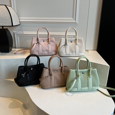 Borsa A Secchiello Da Donna Alla Moda In Pelle PU Pieghettata Verticale Versatile A Tracolla A Mano Con Chiusura Magnetica