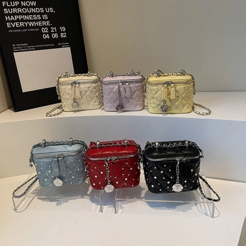 Gewatteerde PU Lederen Mini Box Crossbody Tas Strass Kettingriem Camelia Bloem Hanger Elegant Modieus