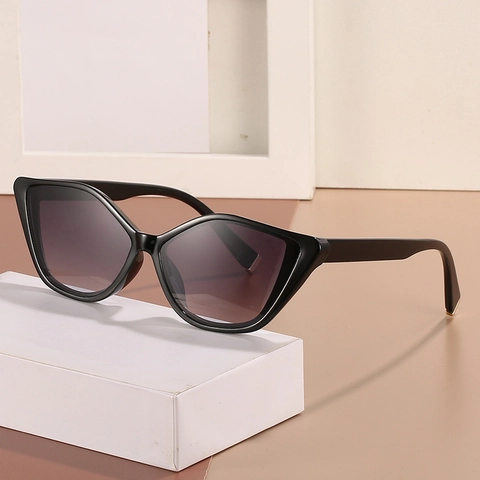 Lunettes De Soleil Chat Pour Femmes Rétro Géométrique Monture PC Verres AC Dégradés Protection UV400 Mode