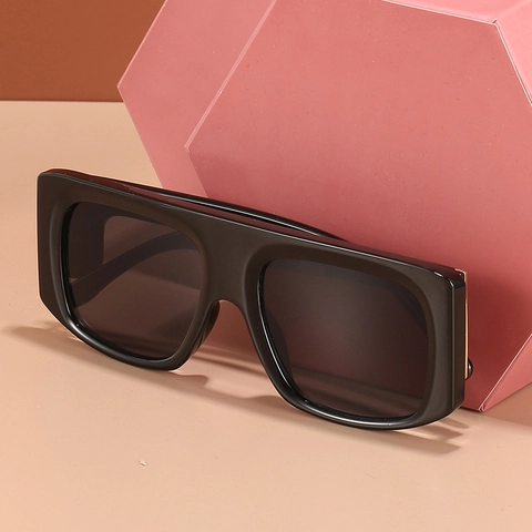 Women Oversized Square Sunglasses UV400 Protection PC Frame AC Lens Retro Flat Top Outdoor Fashion Eyewear