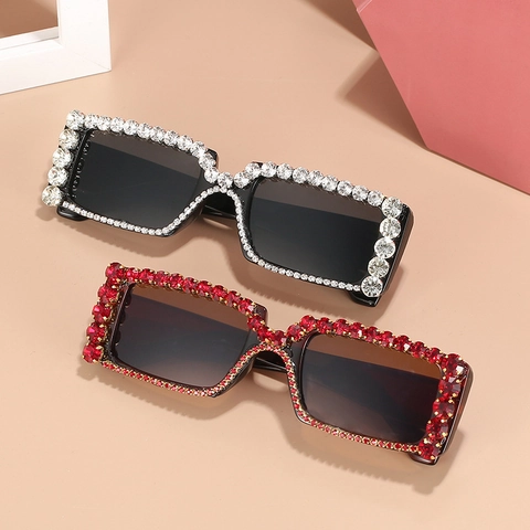 Mode Quadratische Strass Sonnenbrille Für Damen Vintage Besetzte PC Metall Rahmen UV400 Trendige Rechteckige Party Brille