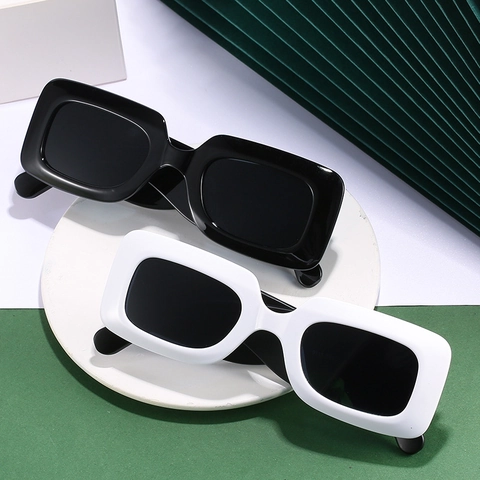 Square Frame Sunglasses For Women Vintage Retro UV400 Protection Thick Wide Wave Legs PC Frame Fashion Eyewear