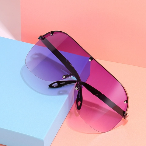 Oversized Shield Sunglasses One Piece Lens UV400 Protection Plastic Metal Frame Rivet Decor Street Hip Hop Style Unisex