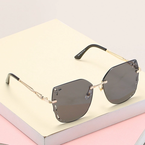 Lunettes De Soleil Surdimensionnées Sans Monture Pour Femmes Strass Papillon Verres Dégradés Cadre Métal UV400