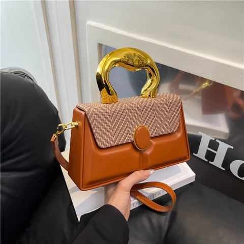 Chic Contrast Color PU Leather Structured Square Bag Irregular Gold Metal Detail Crossbody Handbag For Women Chevron Flap