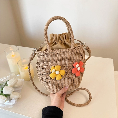 Damen Stroh Handtasche 3D Floral Dekor Sommer Strand Eimer Tasche Mit Kordelzug Innenfutter Rundgriff Umhängetasche