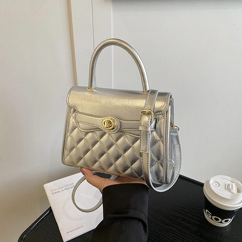 Quilted Shoulder Bag PU Leather Crossbody Handbag With Gold Twist Lock Adjustable Strap Retro French Style For Women Fashion Square Bag