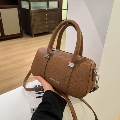 Women Boston Bag PU Leather Litchi Pattern Chic Handbag Shoulder Crossbody Silver Hardware Minimalist Casual