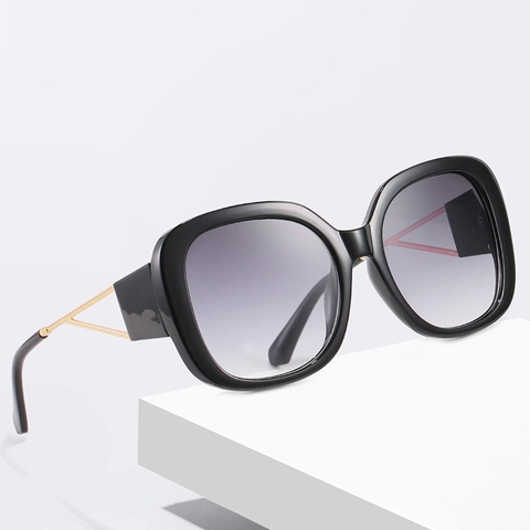 Oversized Square Sunglasses For Women Fashion PC Metal Frame UV400 Gradient Lenses Travel Party Style