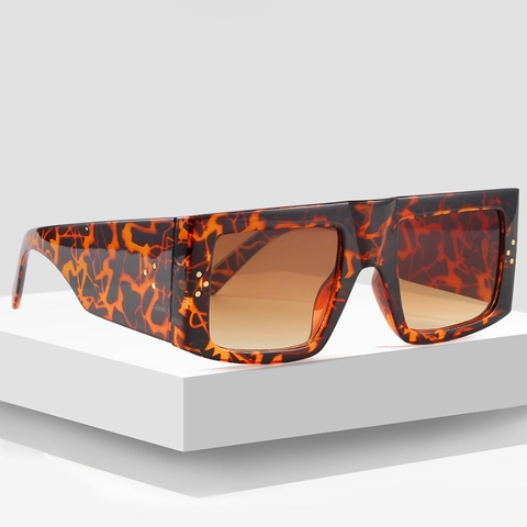 Vierkante Zonnebril Dames Retro Oversized PC Frame AC Gradiënt Lens UV400 Bescherming Mode Klinknagel