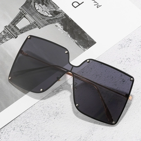 Oversized Square Sunglasses One Piece Rivet Metal Temples UV400 Protection Fashionable Rimless Eyewear For Women
