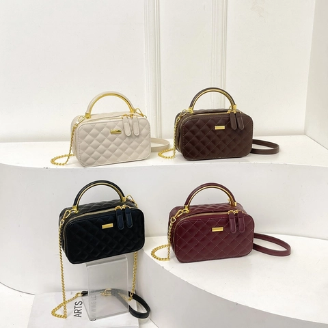 Mini Borsa A Mano In Pelle PU Trapuntata Con Manico In Metallo Dorato Doppia Cerniera Borsa A Tracolla Retro Elegante