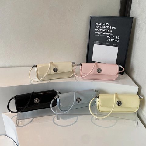 Borsa Baguette Retrò Pelle Verniciata Minimalista Borsa A Spalla Ascellare Chiusura In Metallo Per Donne Colore Solido