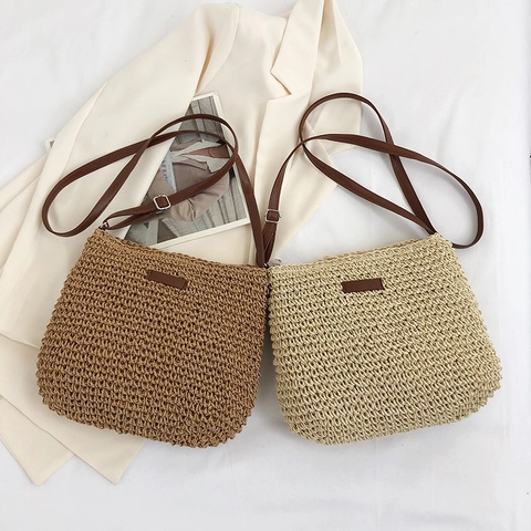 Frauen Stroh Gewebte Umhängetasche Mit PU Lederriemen Halbmond Strand Urlaub Lässig Leichte Sommer Mode Handtasche