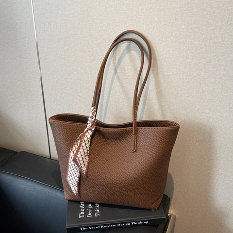 Large Capacity Tote Bag PU Leather Litchi Grain Elegant Minimalist Shoulder Handbag For Women With Decorative Satin Scarf