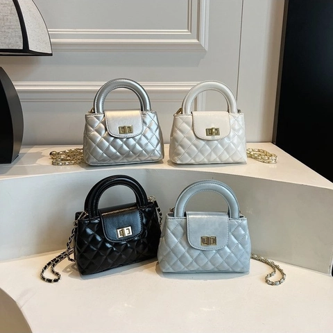 Women Rhombic Quilted Handbag PU Leather Top Handle Shoulder Crossbody Bag With Metal Chain And Turn Lock Chic Small Square