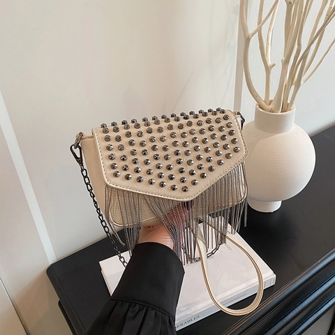 Borsa A Tracolla Con Borchie E Frange Donna Pelle PU Piccola Borsa Quadrata Stile Punk Rock Con Catena