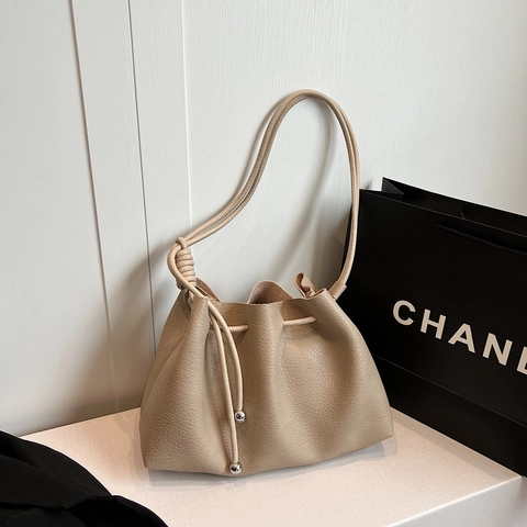 Damen Eimer Tasche PU Leder Mit Kordelzug Metallkugel Charme Knoten Riemen Umhängetasche Minimalistisch