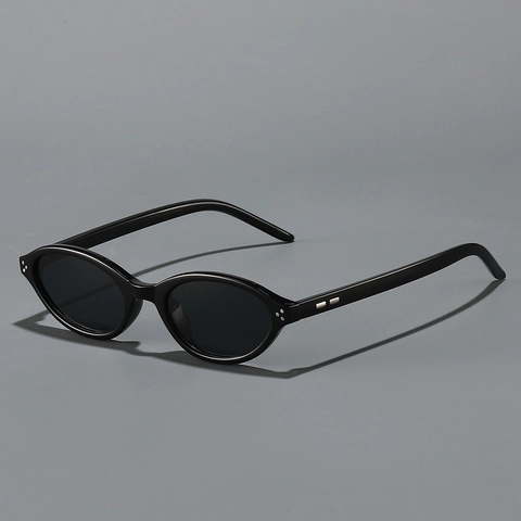 Oval Sunglasses Women Men Retro Small Frame UV400 Protection PC Frame TAC Lens Silver Rivet Decor Fashion Vintage Eyewear
