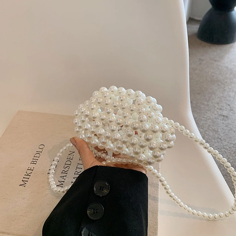 Mini Artificial Pearl Beaded Bag Handcrafted Woven Heart Shaped Crossbody Handbag With Artificial Pearl Chain Strap Elegant For Women