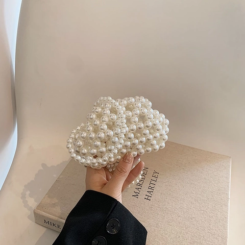 Mini Artificial Pearl Beaded Bag Handcrafted Woven Heart Shaped Crossbody Handbag With Artificial Pearl Chain Strap Elegant For Women