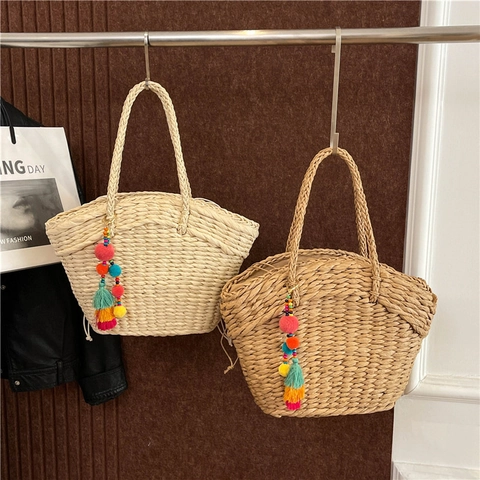 Χειροποίητη Ψάθινη Τσάντα Boho Καλοκαιρινή Τσάντα Παραλίας Με Πολύχρωμο Φλουρί Με Πομ Πομ Και Κλείσιμο Με Κορδόνι