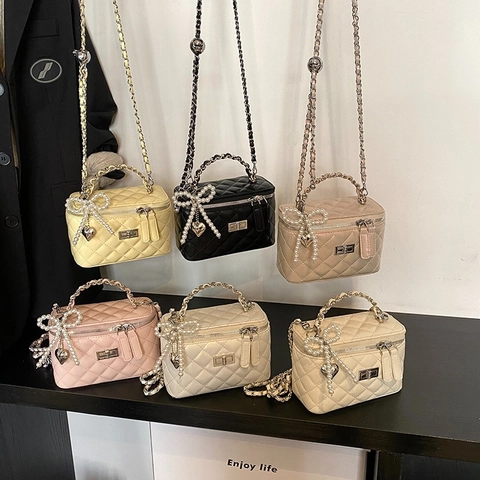 Women Quilted PU Leather Vanity Bag With Chain Shoulder Strap Artificial Pearl Bow Charm Square Box Crossbody Handbag Fashion