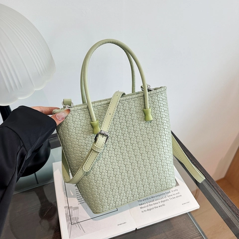 Gewebte Tragetasche PU Leder Große Kapazität Eimertasche Mit Verstellbarem Schultergurt Für Damen Täglicher Pendelverkehr