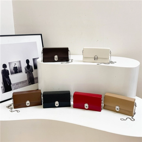 Retro Women Crossbody Bag PU Leather Rectangular Small Square Chain Shoulder Handbag Silver Lock Versatile