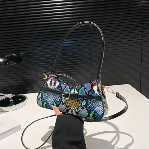 Vintage Snake Skin Pattern Underarm Bag PU Leather Trendy Contrast Color Shoulder Bag For Women Baguette Style
