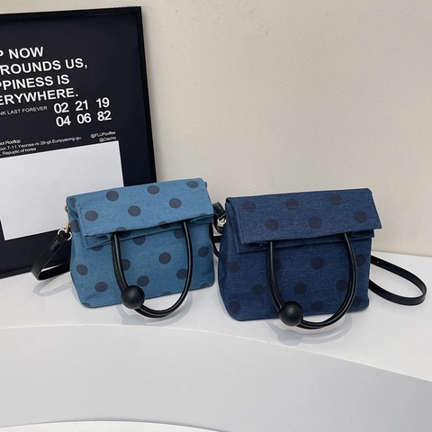 Damen Polka Dot Denim Canvas Umhängetasche Kreisförmiger Griff Kugel Dekor Retro Koreanischer Stil Lässige Handtasche Riemen