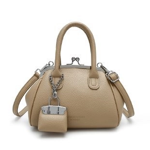 Women Retro Doctor Bag Lychee Grain PU Leather Handbag With Mini Charm Pendant Kiss Lock Crossbody Shoulder Bag