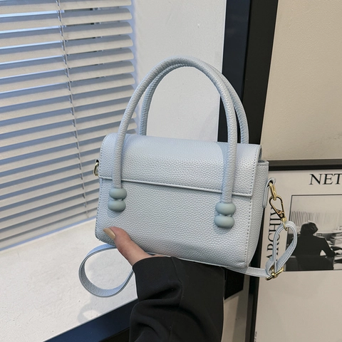 Damen Handtasche PU Leder Litschi Muster Umhängetasche Mit Kugel Dekor Klappdeckel Elegant Modern Stilvoll