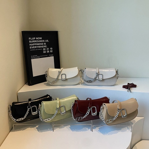 Women PU Leather Underarm Bag Retro Minimalist Metal Chain Silver Square Buckle Solid Color Baguette Shoulder Bag Daily