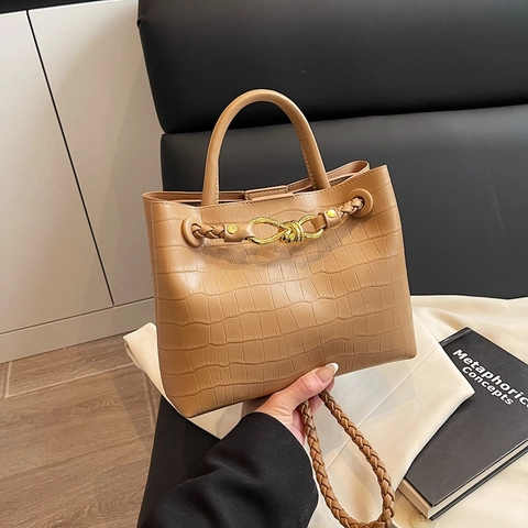 Crocodile Pattern PU Leather Tote Handbag With Gold Knot Buckle And Braided Strap Large Capacity Commuter Shoulder Bag