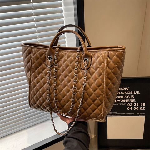 Gesteppte Tragetasche Große Kapazität PU Leder Kettenriemen Schulterhandtasche Elegante Pendler Für Frauen