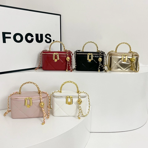 Women Quilted PU Leather Vanity Case Handbag Gold Metal Handle Diamond Lattice Box Crossbody Bag Chic Camellia Zipper
